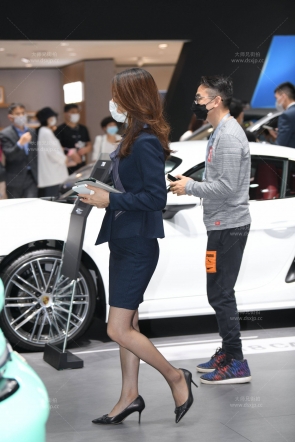 制服黑丝高跟主管