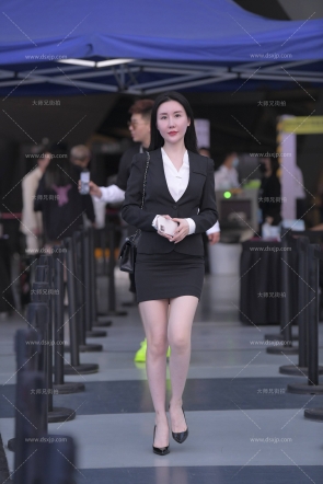 裸腿制服【套图+106P】