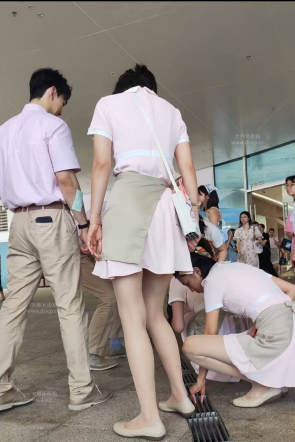 好利来超薄肉丝美腿小姐姐【视频】